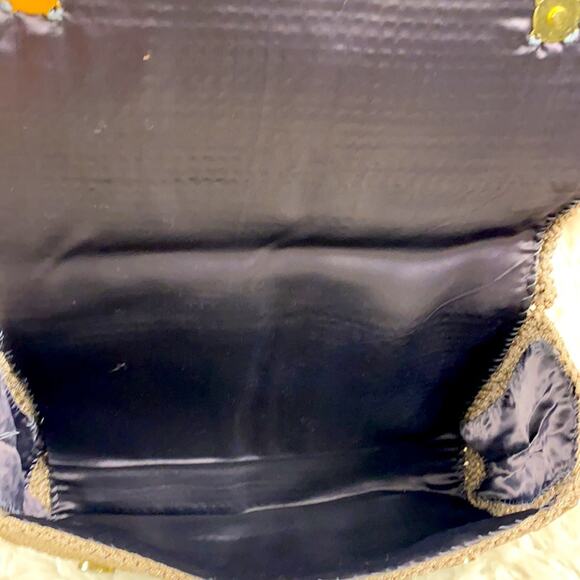 Crocheted Tan of Gold Strap Crossbody Bag Purse Handbag Medium Size - Picture 6 of 9